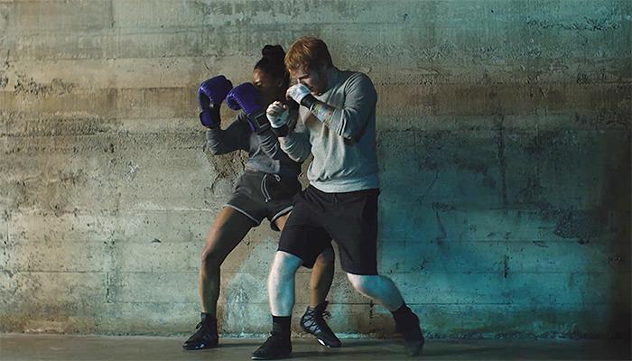 Ed Sheeran『Shape of You』(2017)MV グラミー２冠に輝くエドの軽快なリズムに体も動く。