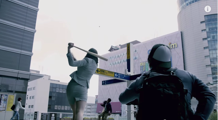 TOYOTA CM『G’s Baseball Party』(2015)街中で突然野球!?車からボールをキャッチ!! 稲村亜美、クロマティも出演している奇想天外奇妙奇天烈。監督は江口カン